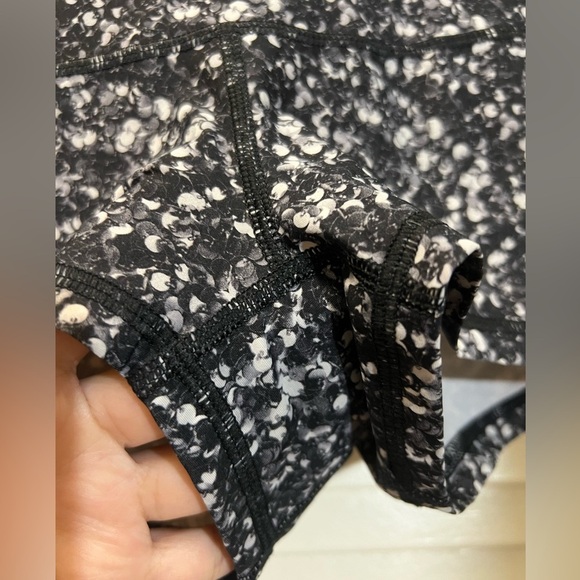 Lululemon Shine Athletic Shorts 2" Roll Down Shimmy Shimmer Black White Sequin - Picture 5 of 7